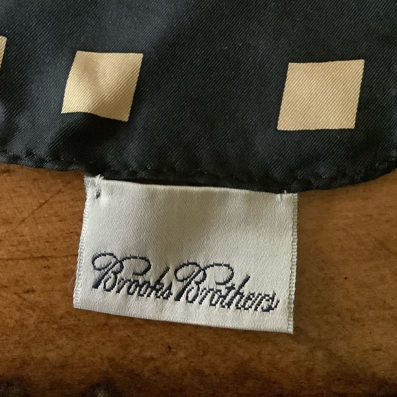 !Brooks Brothers! Square Pattern Scarf/Bandana (Silk) - Picture 2 of 5